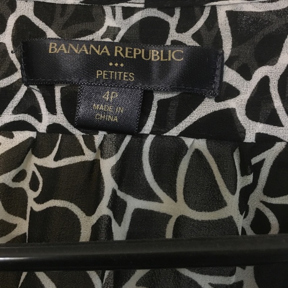 Light, comfortable dress with flattering shape! - Picture 4 of 5